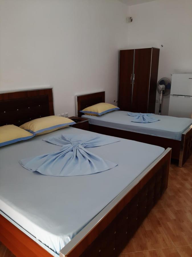 Rock Star-Pllakat Bed & Breakfast Саранде Екстериор снимка