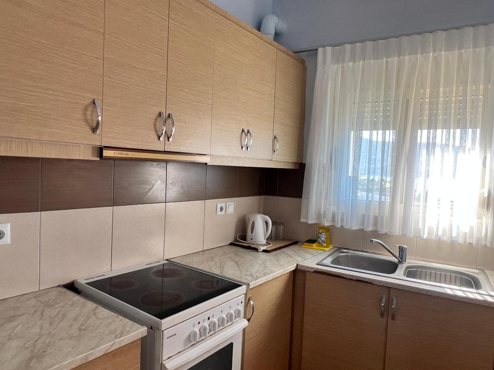 Rock Star-Pllakat Bed & Breakfast Саранде Екстериор снимка